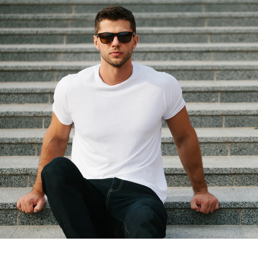 150 GSM white round neck t-shirt
